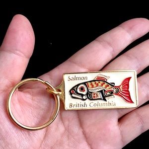 🖤Salmon💕British Columbia keychain